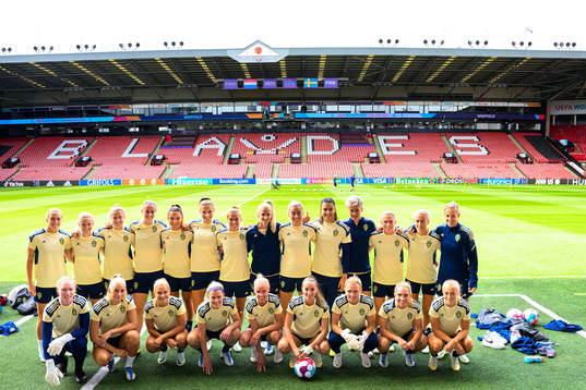 Players of Sweden pose for a group picture
