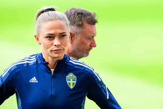 Fridolina Rolfö and Peter Gerhardsson, head coach of