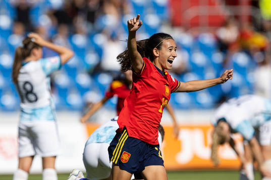 Julia Bartel of Spain celebrates the 2-1 goal
