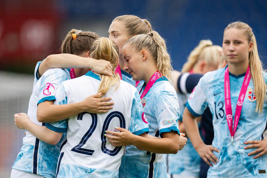 Players of Norway look dejected
