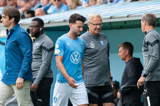 Malmö FFs Erdal Rakip lämnar planen