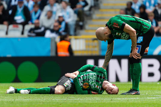 Varbergs André Boman har ont