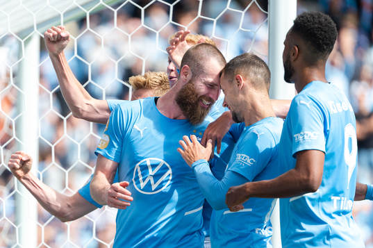 Malmö FFs Jo Inge Berget och Veljko Birmancevic jublar