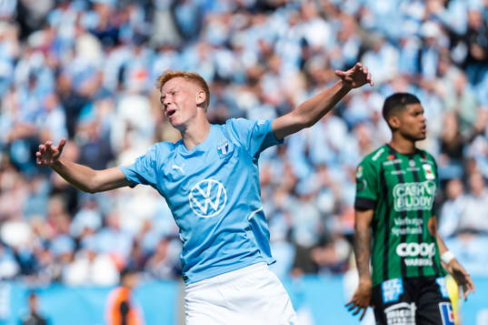 Malmö FFs Hugo Larsson deppar