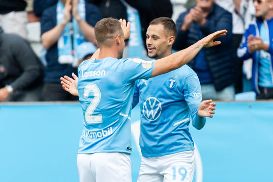 Malmö FFs Anders Christiansen och Veljko Birmancevic jublar