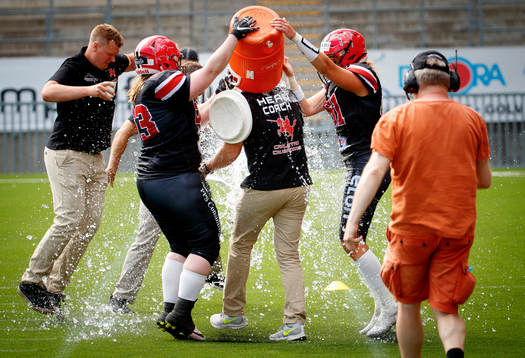Carlstad Crusaders damtränare Henrik Dahl blir får en