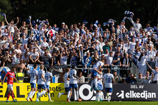 Norrköpings spelare jublar