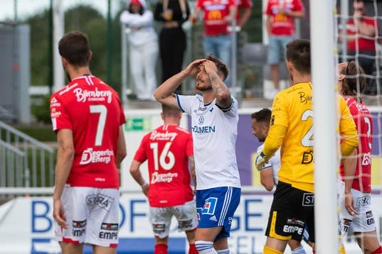 IFK Norrköpings Marco Lund Nielsen missar målet