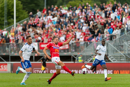 Degerfors Dijan Vukojevic och IFK Norrköpings Linus