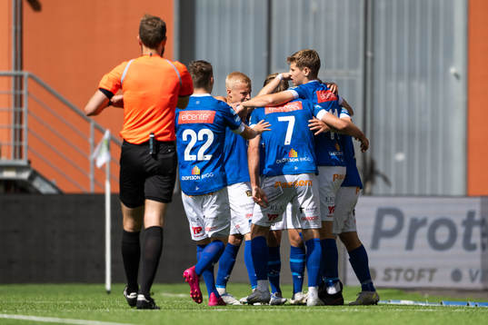 Norrbys spelare jublar