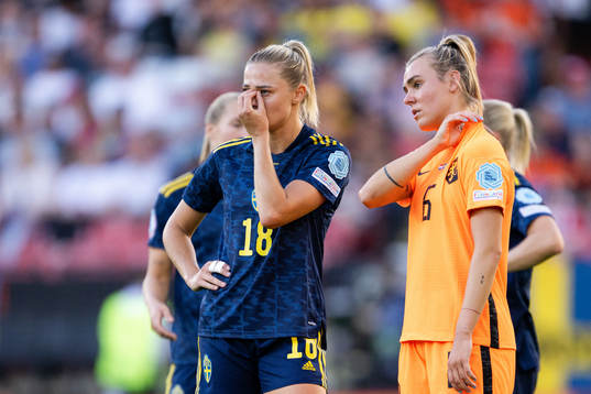 Fridolina Rolfö of Sweden and Jill Jamie Roord of