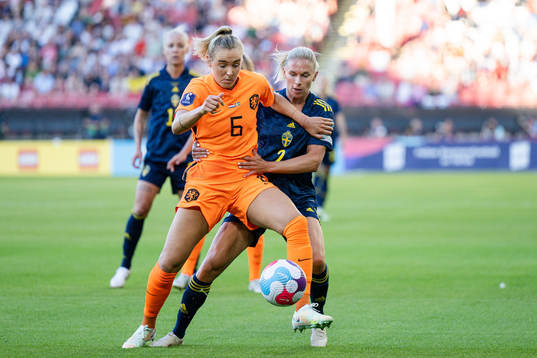 Jill Jamie Roord of Netherlands and Jonna Andersson of