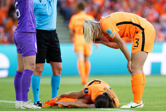 Aniek Nouwen of Netherlands in pain