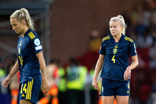 Nathalie Björn and Hanna Glas of Sweden