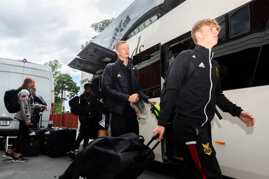 Östersunds Malcolm Stolt anländer