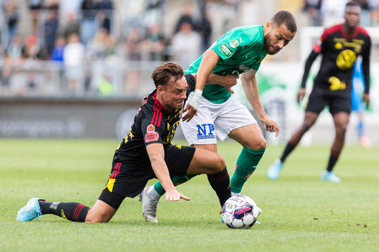 Östersunds Cesar Weilid och Jönköpings Malkolm Moenza