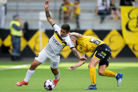 AIKs Nicolas Stefanelli och Elfsborgs Andre Ibsen Rømer