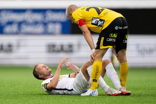 AIKs Sebastian Larsson har ont