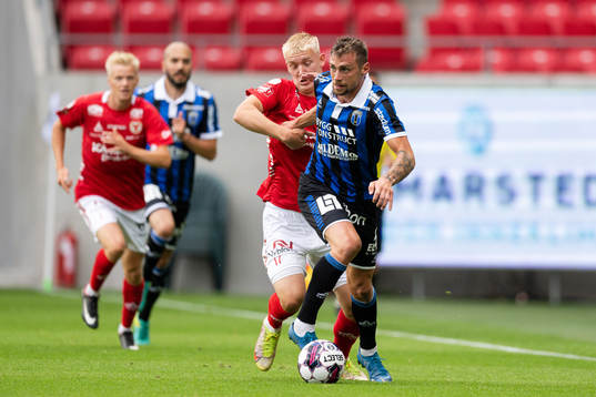 Kalmars Carl Gustafsson och Sirius Filip Rogic