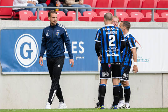 Sirius tränare Daniel Bäckström