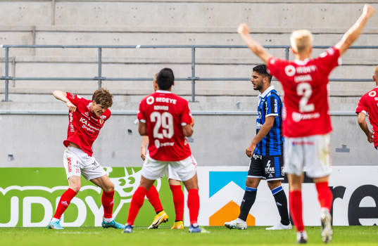 Kalmars Oliver Berg jublar