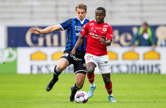 Sirius Marcus Mathisen och Kalmars Nahom Girmai Netabay