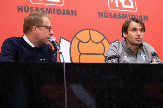 Press officer Peter Sohlmér and Milos Milojevic, head coach