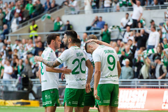 Hammarbys Astrit Selmani jublar