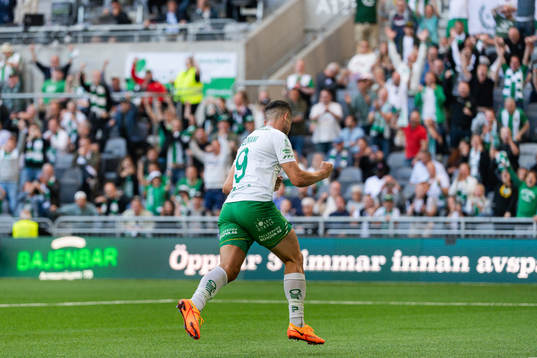 Hammarbys Astrit Selmani jublar