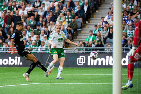 IFK Göteborgs Alexander Jallow och Hammarbys Gustav