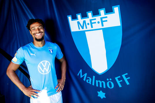 Malmö FF presenterar Joseph Ceesay som ny spelare