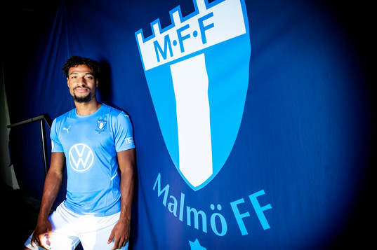 Malmö FF presenterar Joseph Ceesay som ny spelare
