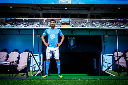 Malmö FF presenterar Joseph Ceesay som ny spelare