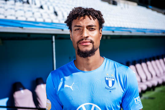 Malmö FF presenterar Joseph Ceesay som ny spelare