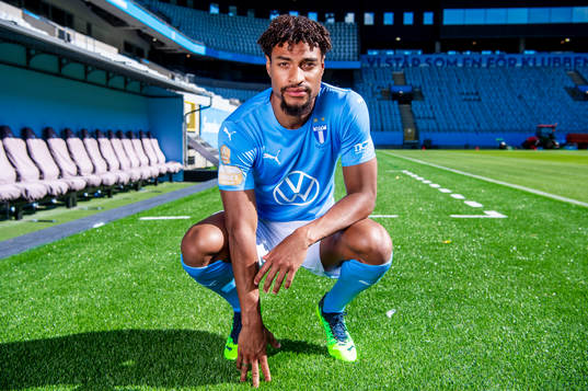 Malmö FF presenterar Joseph Ceesay som ny spelare