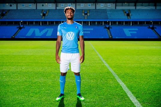 Malmö FF presenterar Joseph Ceesay som ny spelare