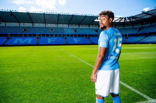 Malmö FF presenterar Joseph Ceesay som ny spelare