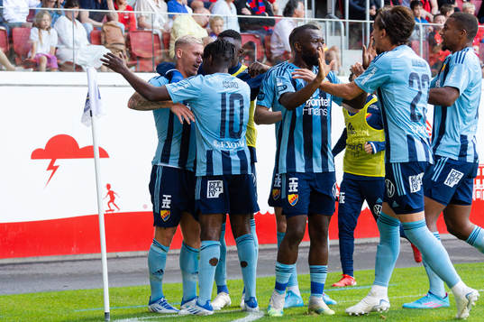 Djurgårdens Victor Edvardsen jublar