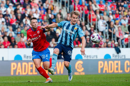 Helsingborgs Viljormur Davidsen och Djurgårdens Hampus