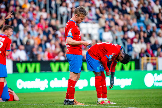 Helsingborgs Andreas Landgren och Joseph Amoako deppar