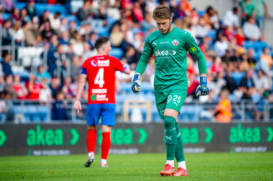 Helsingborgs målvakt Kalle Joelsson deppar