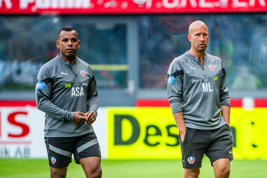 Helsingborgs tränare Alvaro Santos och tränare Mattias