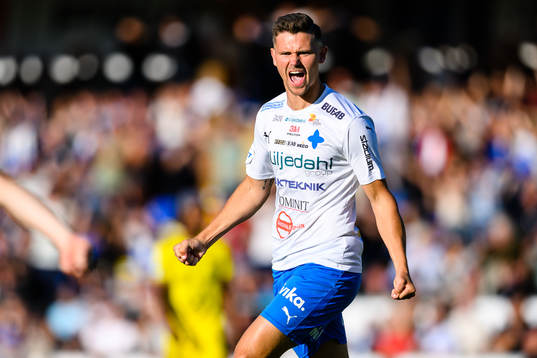 Värnamos Marcus Antonsson jublar