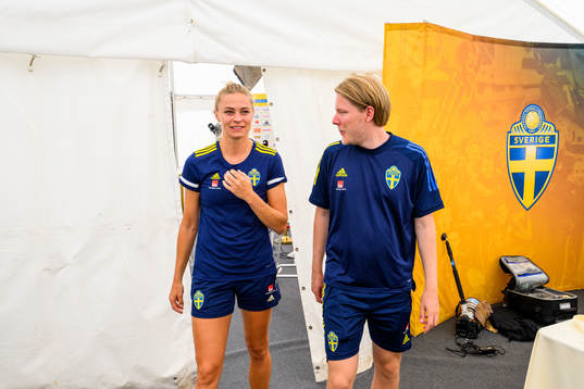 Fridolina Rolfö and Fredrik Madestam, press officer of the