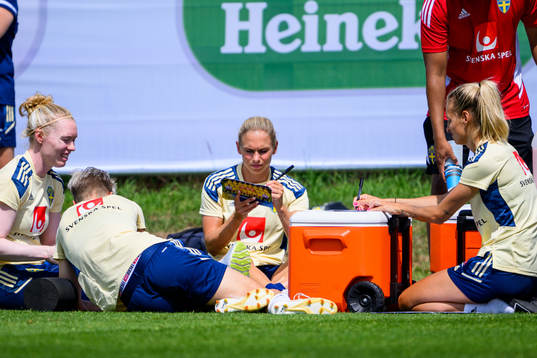 Goalkeeper Hedvig Lindahl, Jonna Andersson and Nathalie