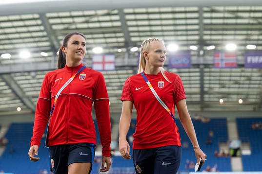 Ingrid Syrstad Engen and Karina Sævik of Norway