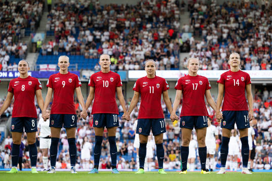 Vilde Bøe Risa, Karina Sævik, Caroline Graham Hansen,