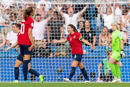 Maren Mjelde of Norway reacts