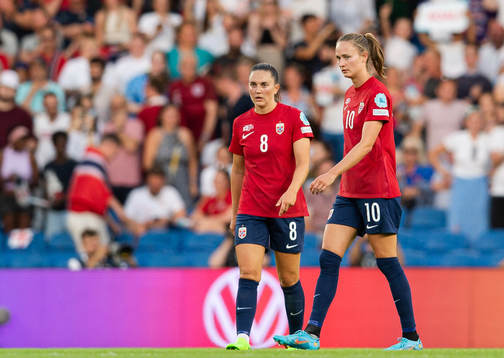 Vilde Bøe Risa and Caroline Graham Hansen of Norway look