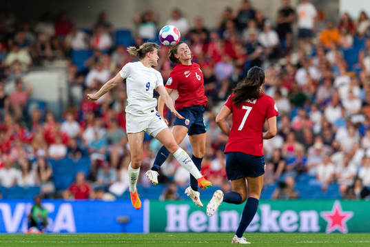 Ellen White of England and Maren Mjelde of Norway